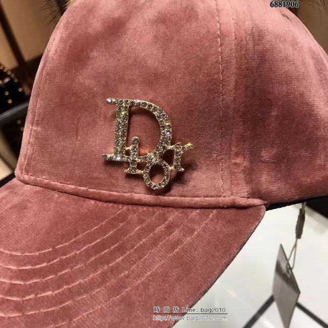 DIOR迪奧 火爆新款 羊絨搭配毛球鴨舌帽 6881906 LLWJ5657